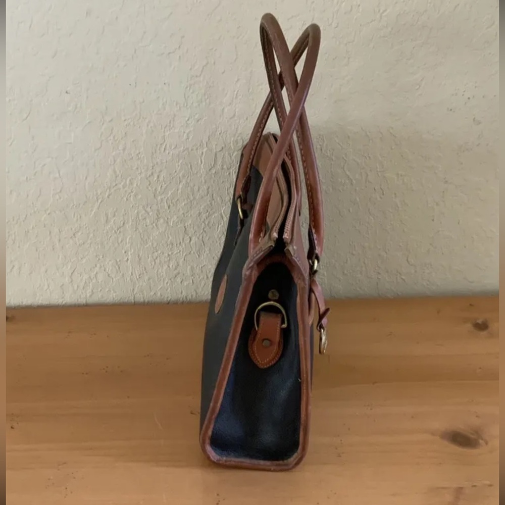 Vintage Dooney & Bourke leather doctor bag blue and tan - Picture 3 of 8